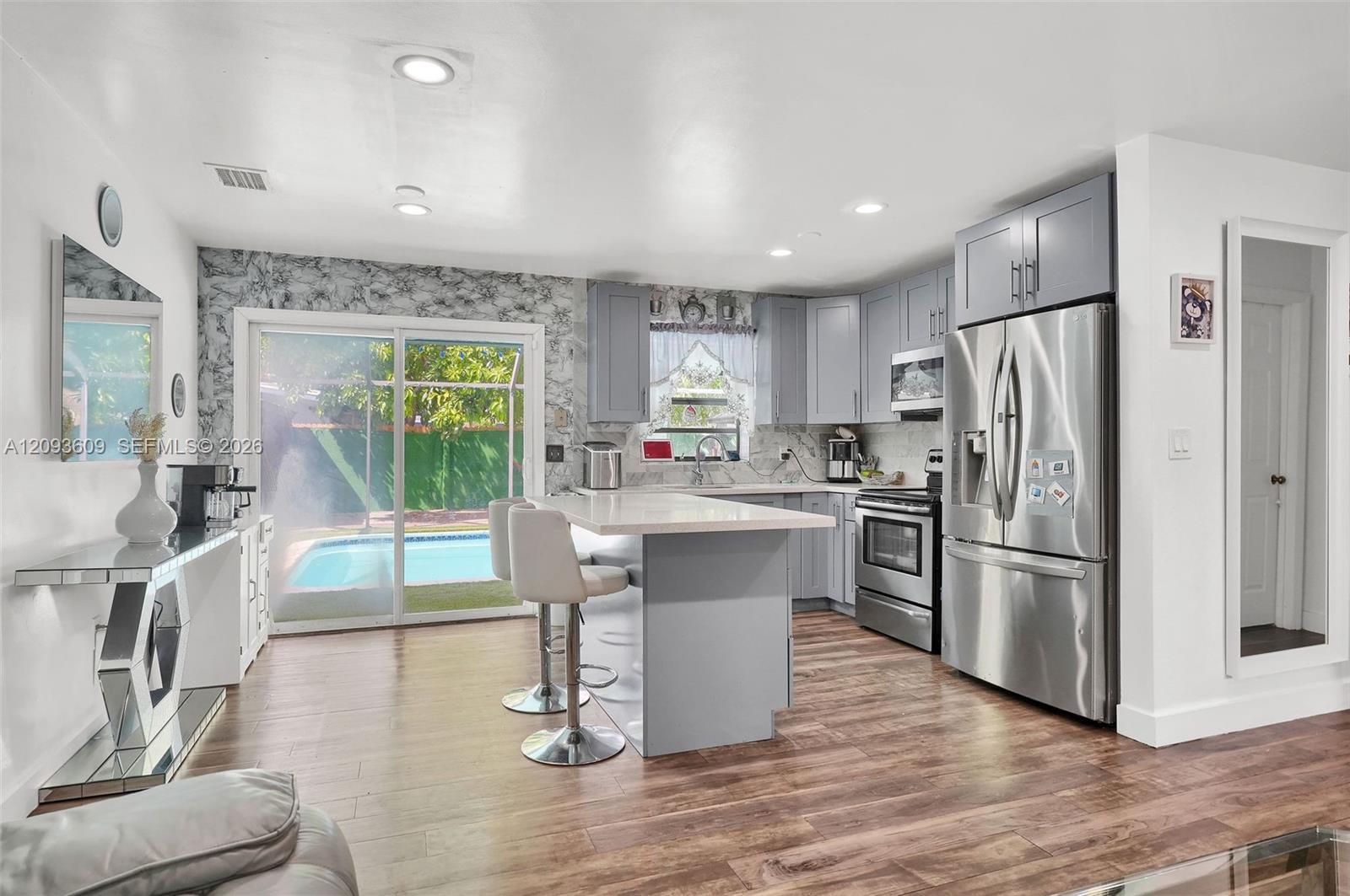 7767 Normandy St, Miramar FL 33023 photo 4