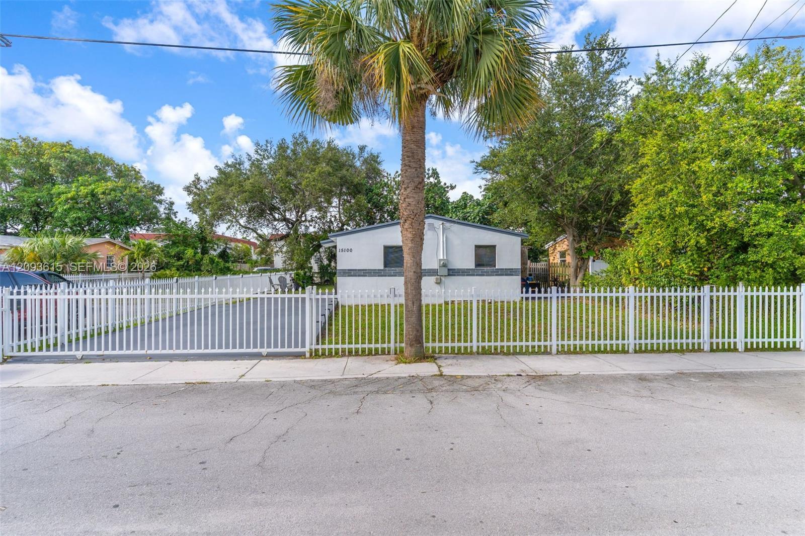 15100 NE 14th Ct # 15100, North Miami Beach FL 33162 photo 2