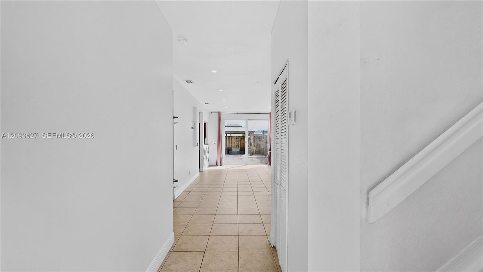 85 SW 15th Ter, Homestead FL 33030 photo 3