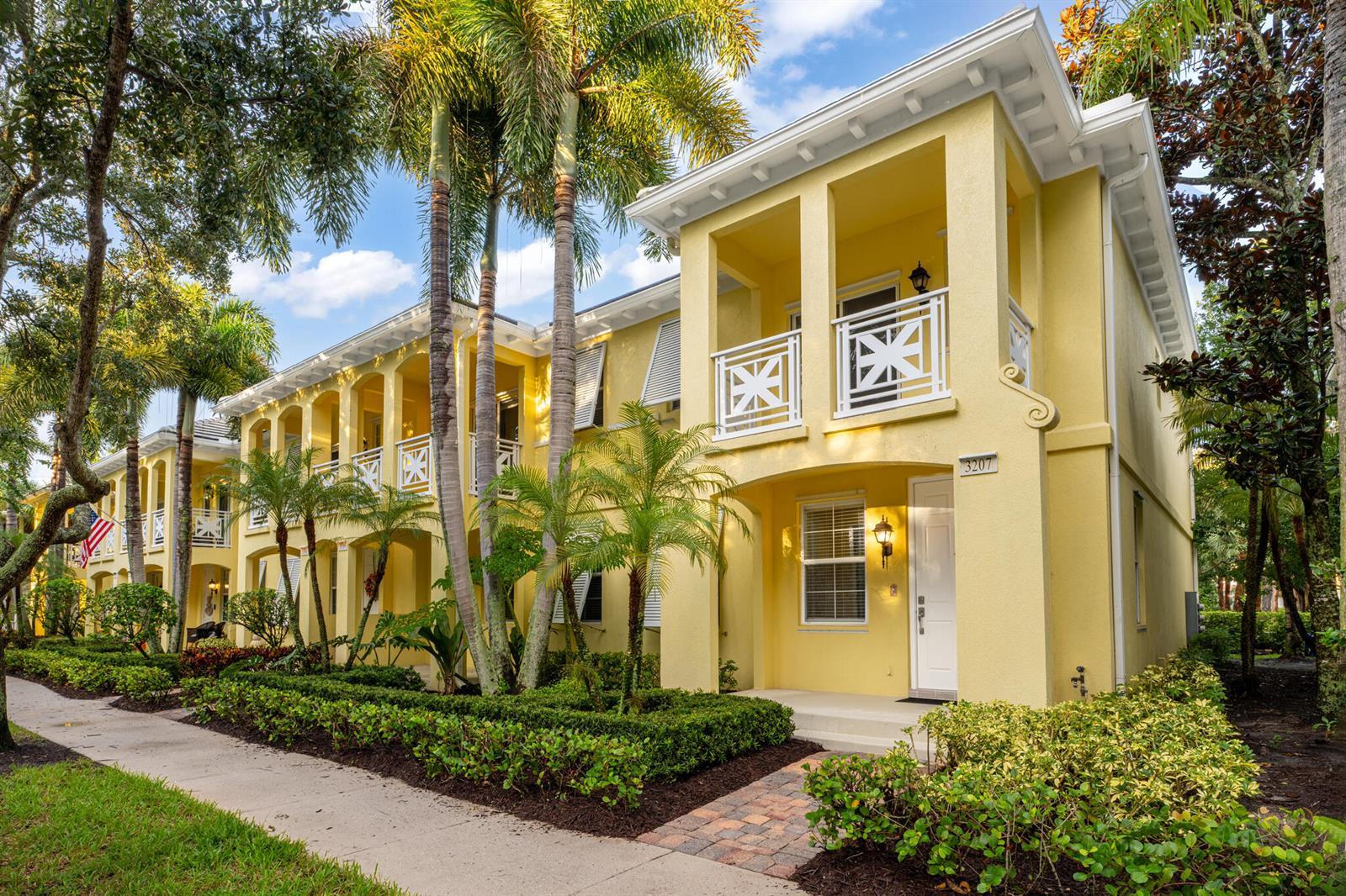 3207 E Community Drive E, Jupiter FL 33458
