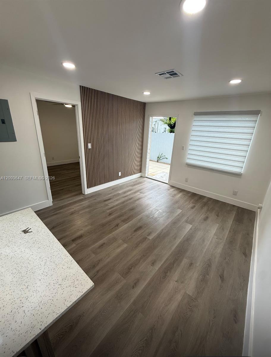 Fort Lauderdale, FL 33311 photo 5