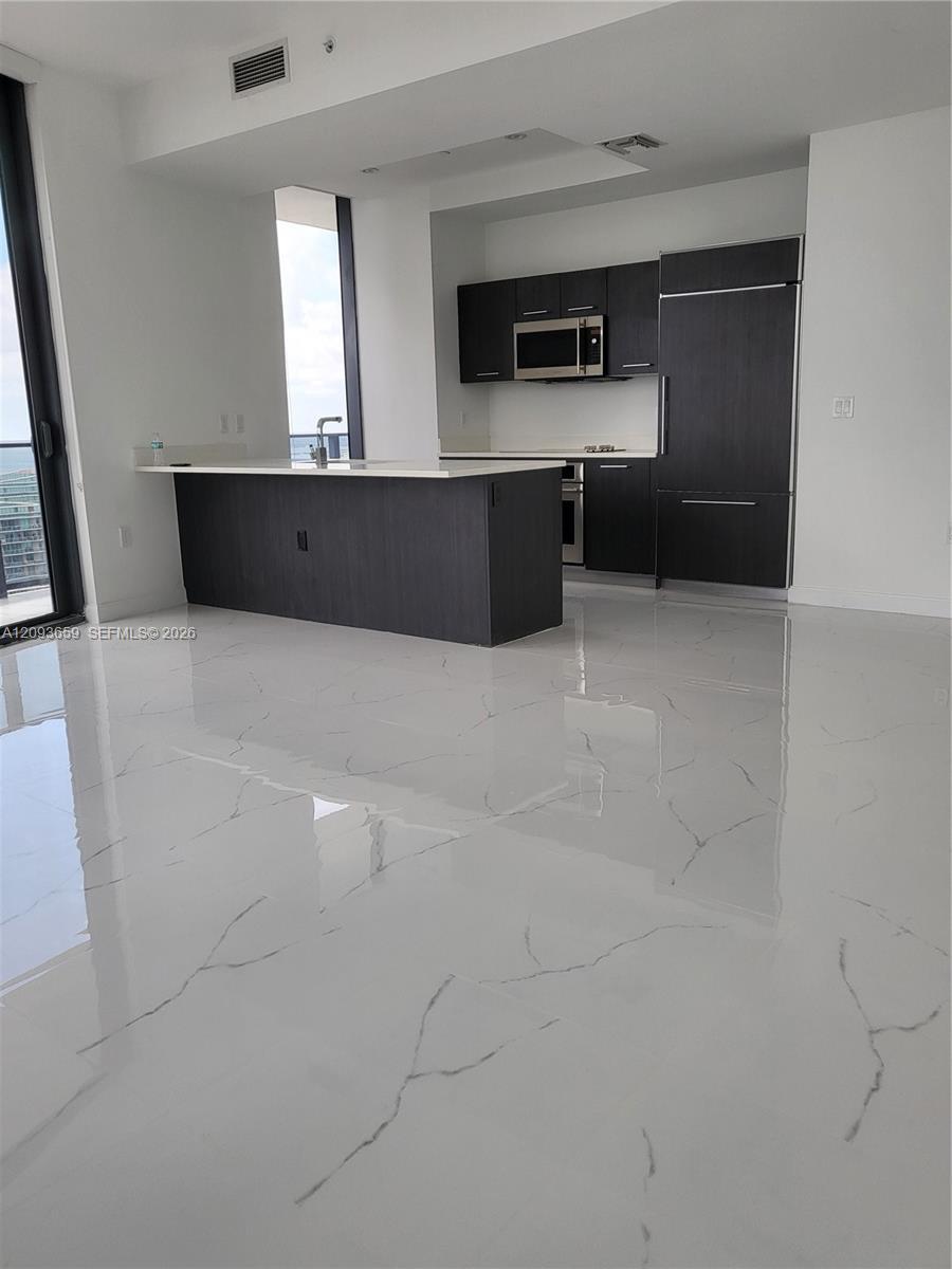 45 SW 9th Street # 4303, Miami FL 33130 photo 3