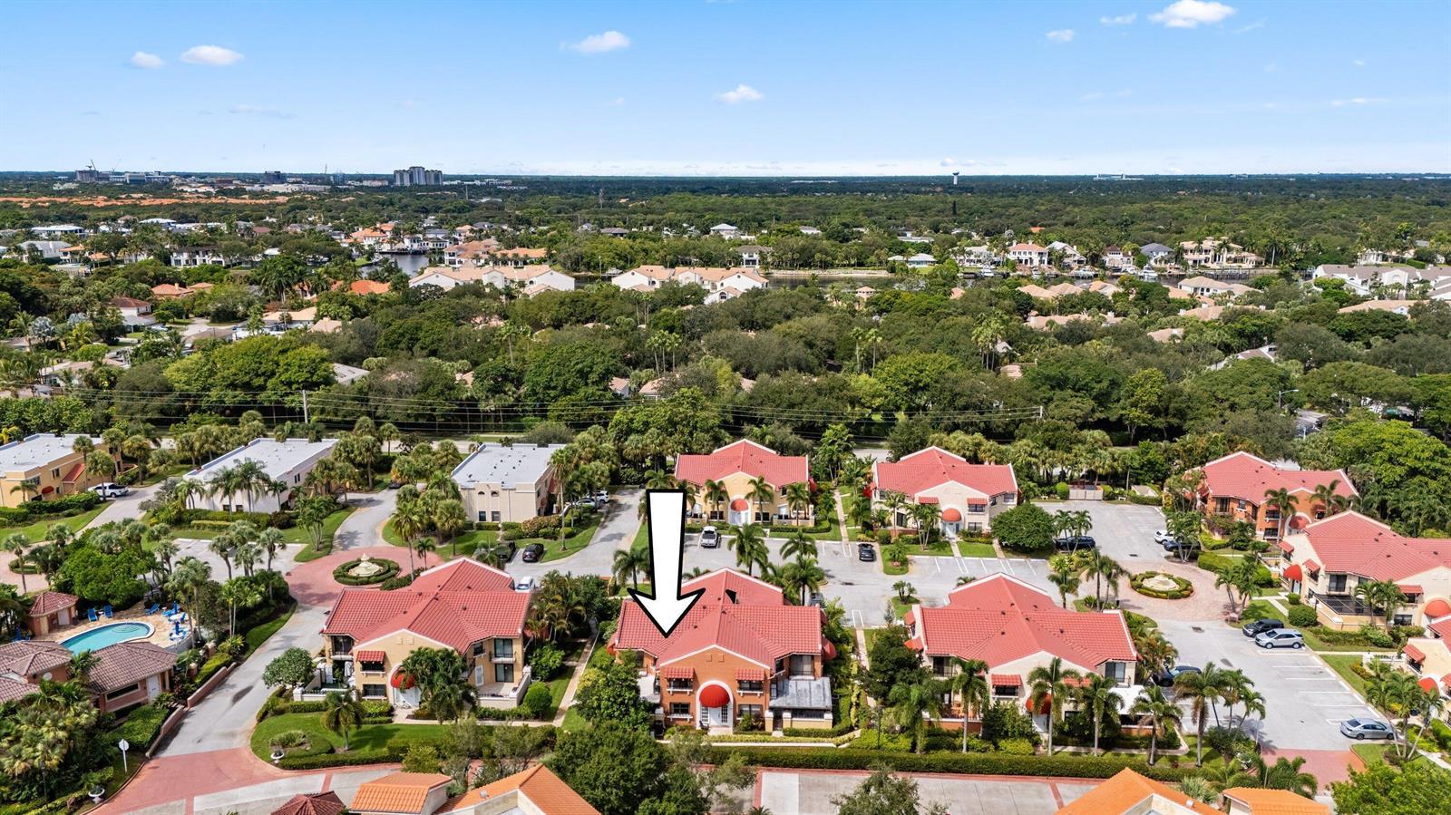 24 Uno Lago Drive, Juno Beach FL 33408 photo 4