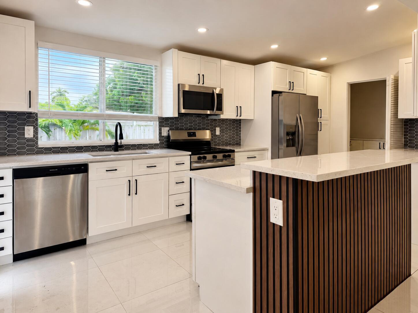 345 PINEHURST Road, Palm Springs FL 33461 photo 5
