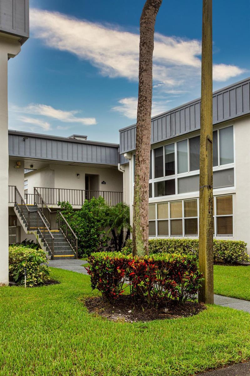 557 PIEDMONT L, Delray Beach FL 33484 photo 2