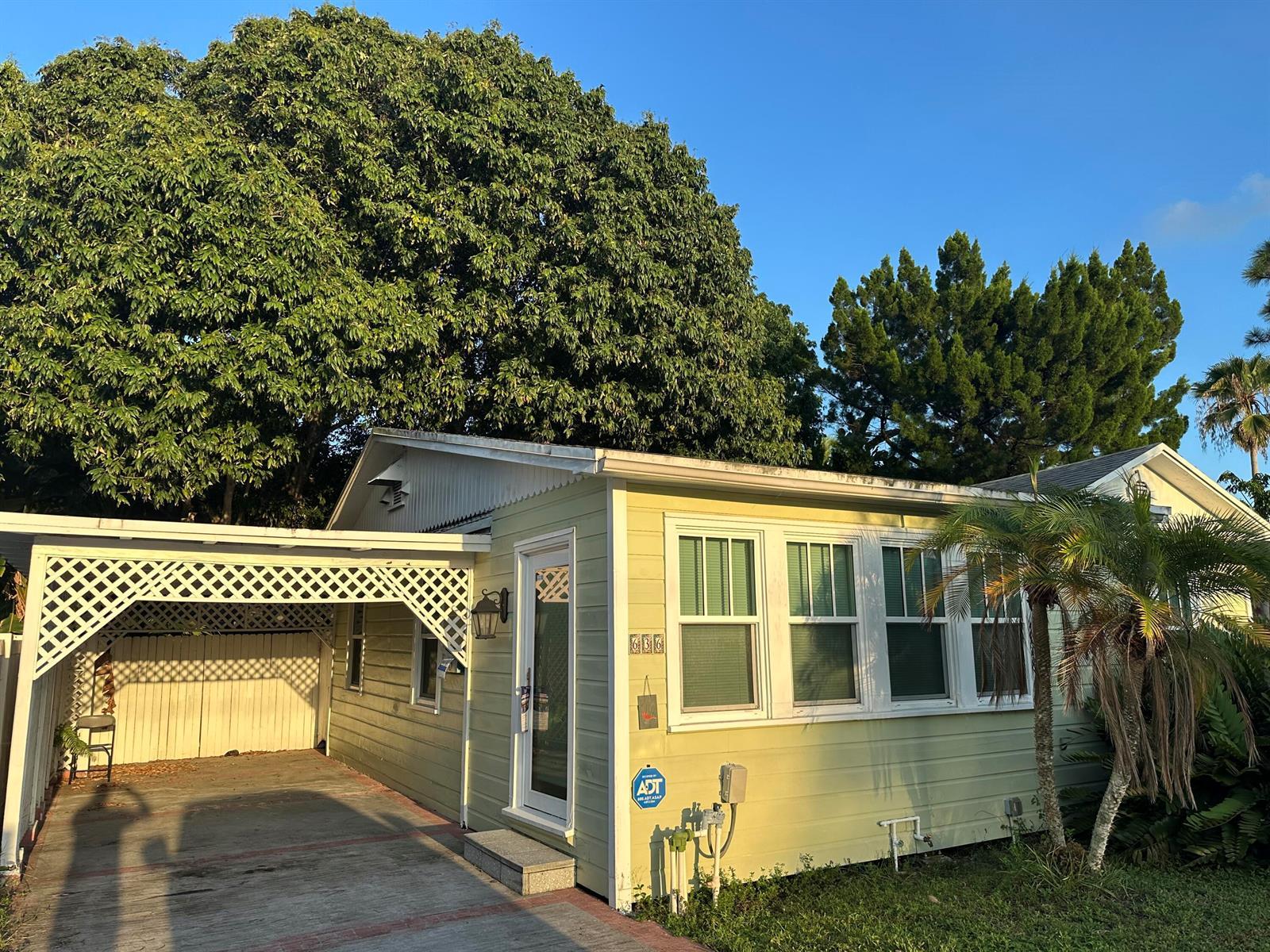 636 SW 7TH Avenue, Fort Lauderdale FL 33315 photo 2
