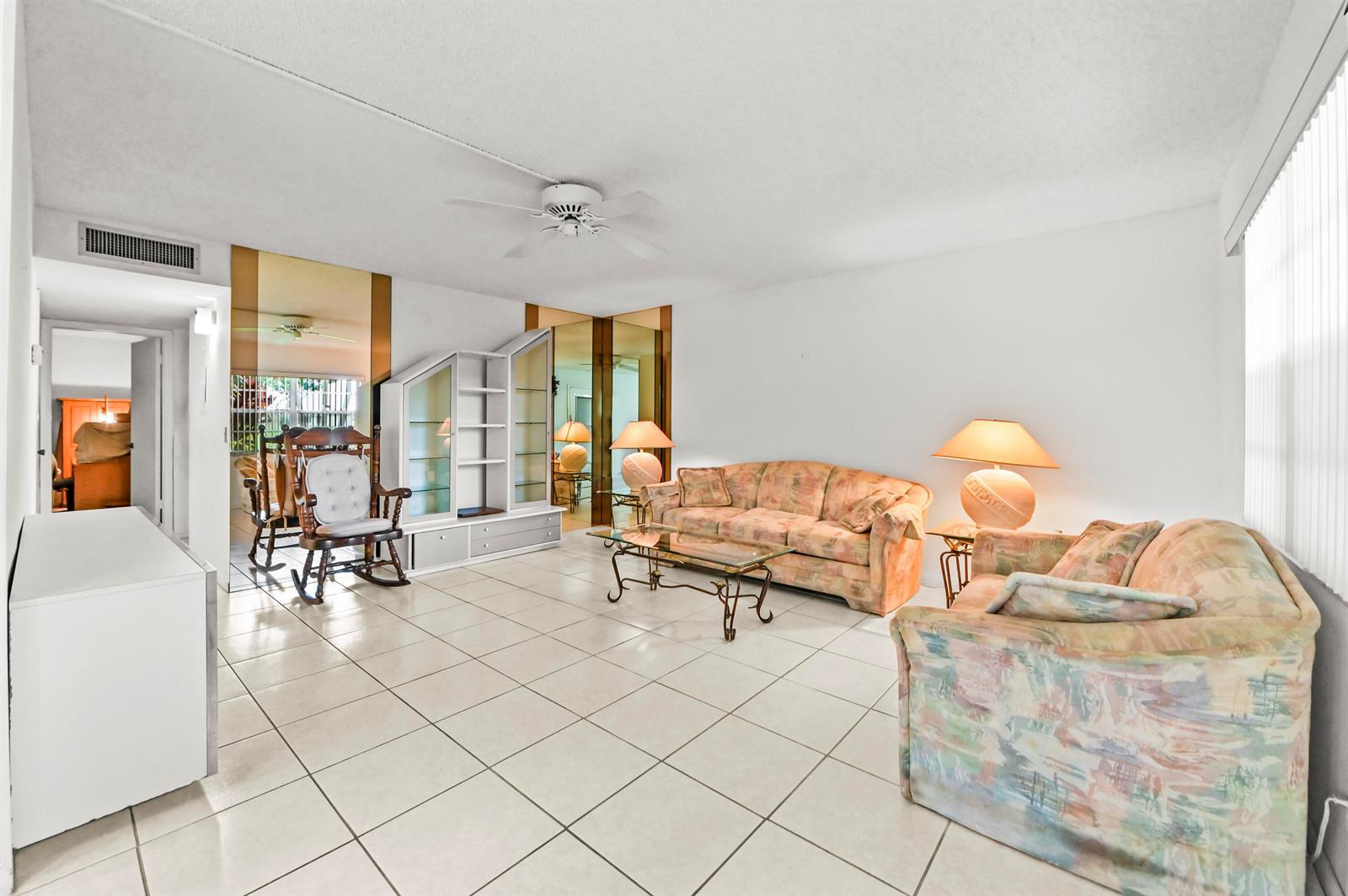 20 Flanders A, Delray Beach FL 33484 photo 4