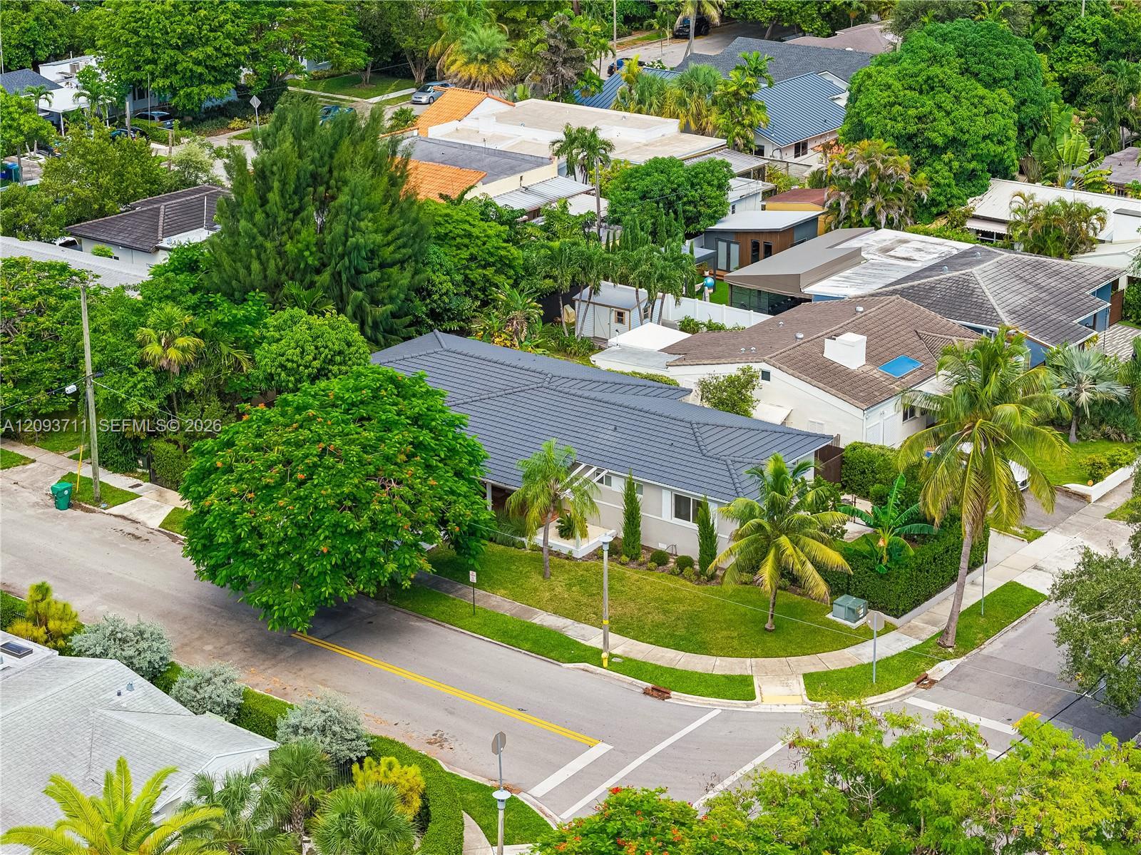 Miami, FL 33145 photo 2