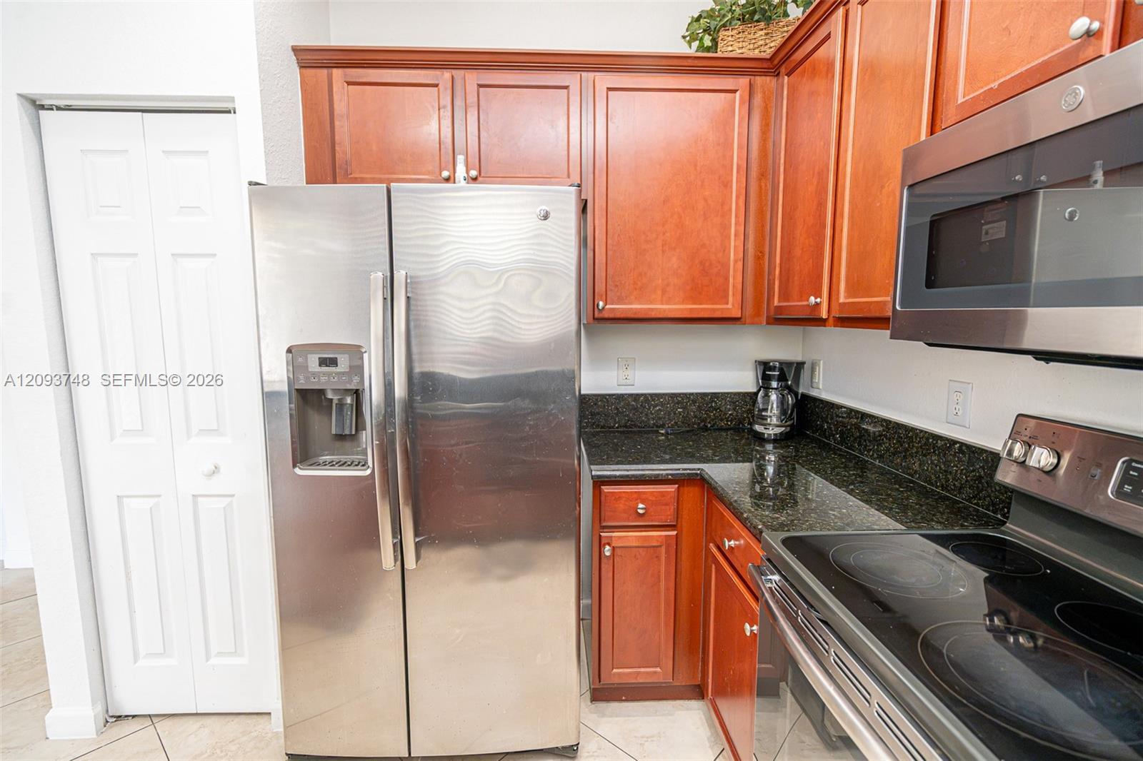 8815 NW 116th Ct, Doral FL 33178 photo 4