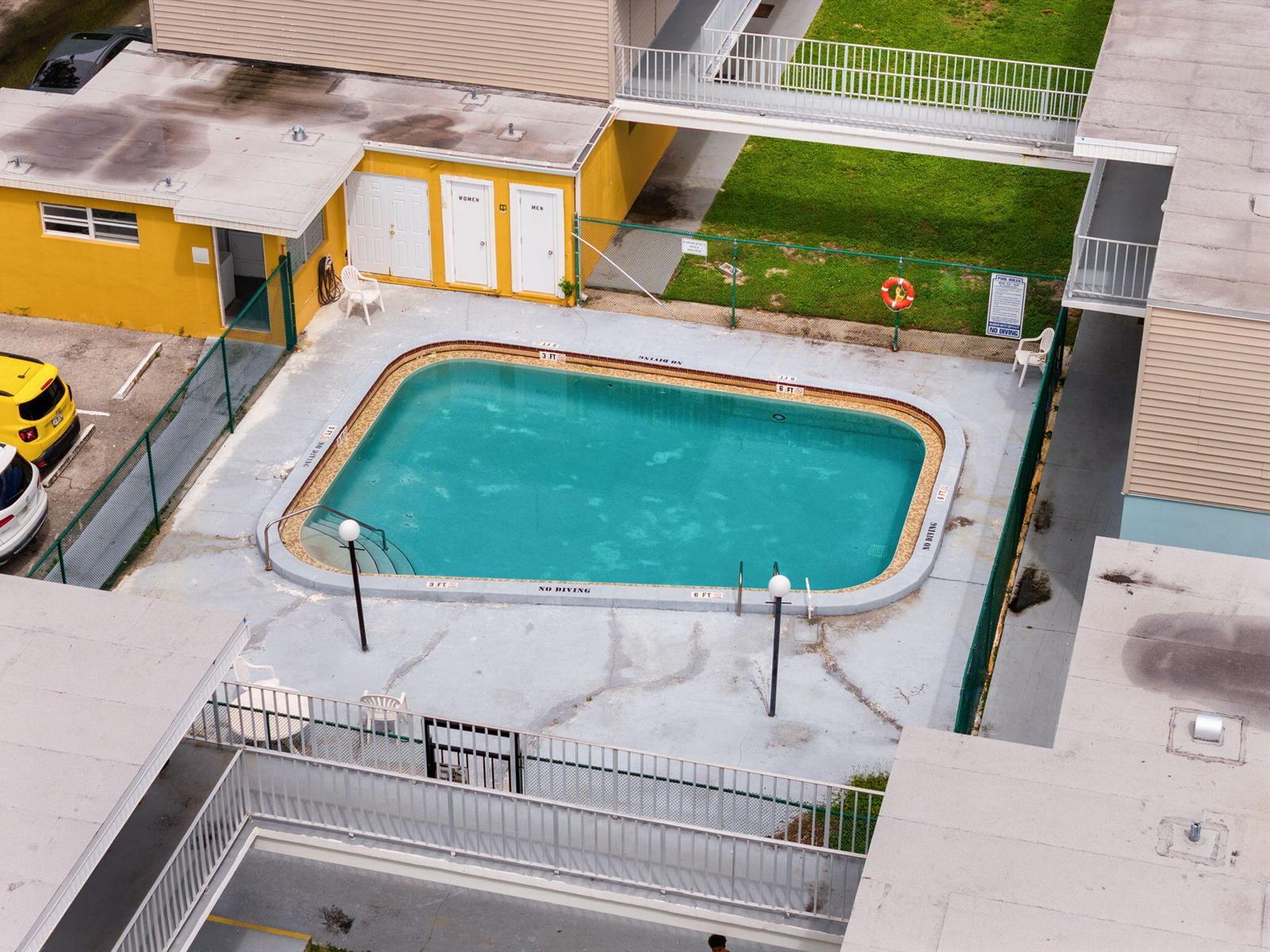 1500 CRESCENT Circle # B215, Lake Park FL 33403