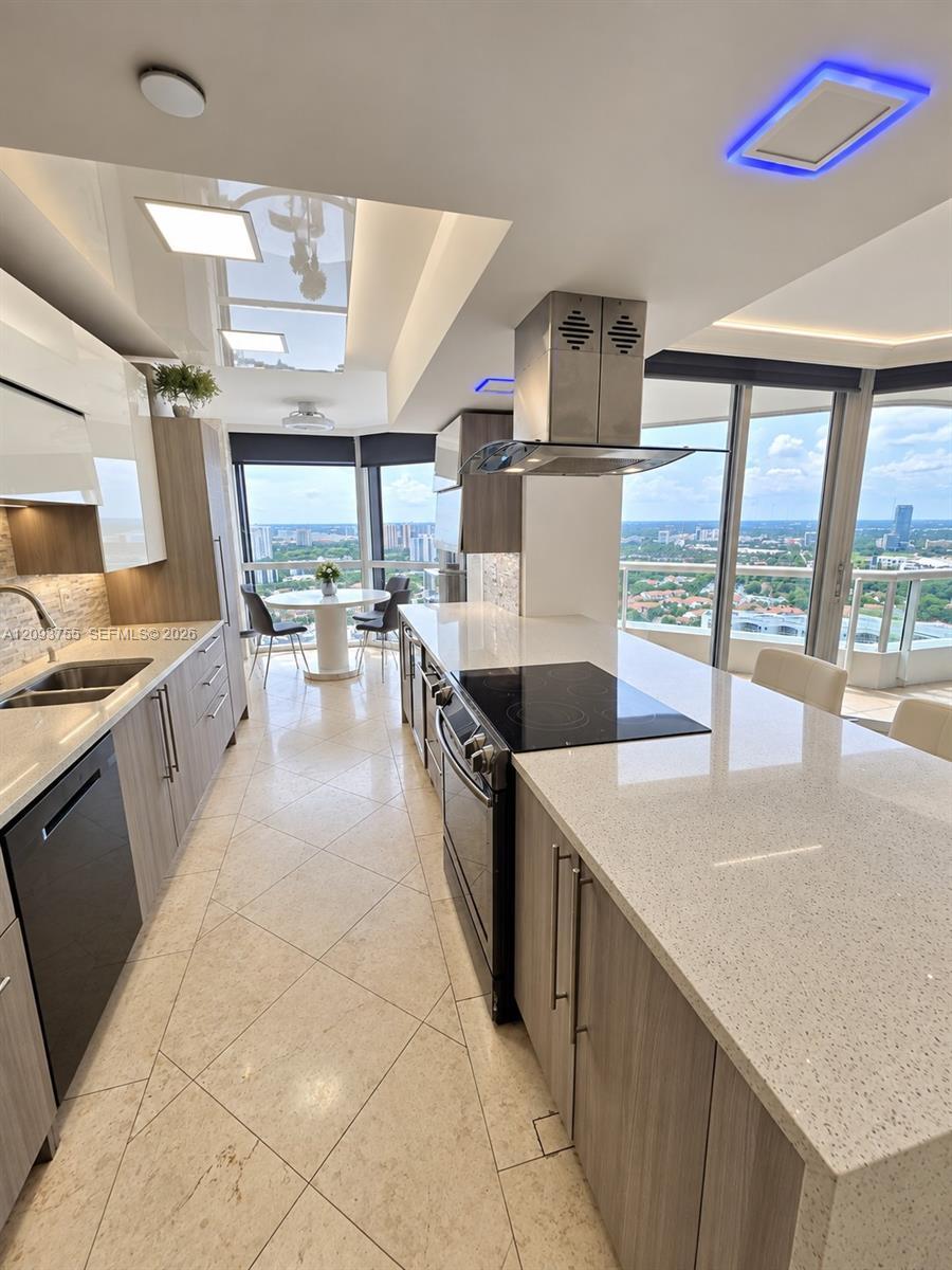 21205 Yacht Club Dr # 3105, Aventura FL 33180 photo 3
