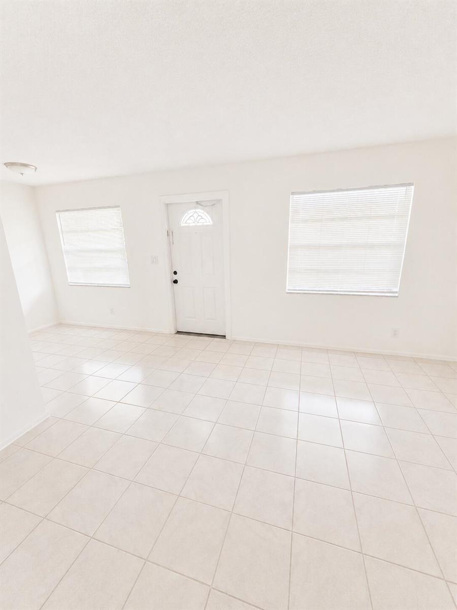 1401 NE 17th Court Apt 208, Fort Lauderdale FL 33305 photo 2