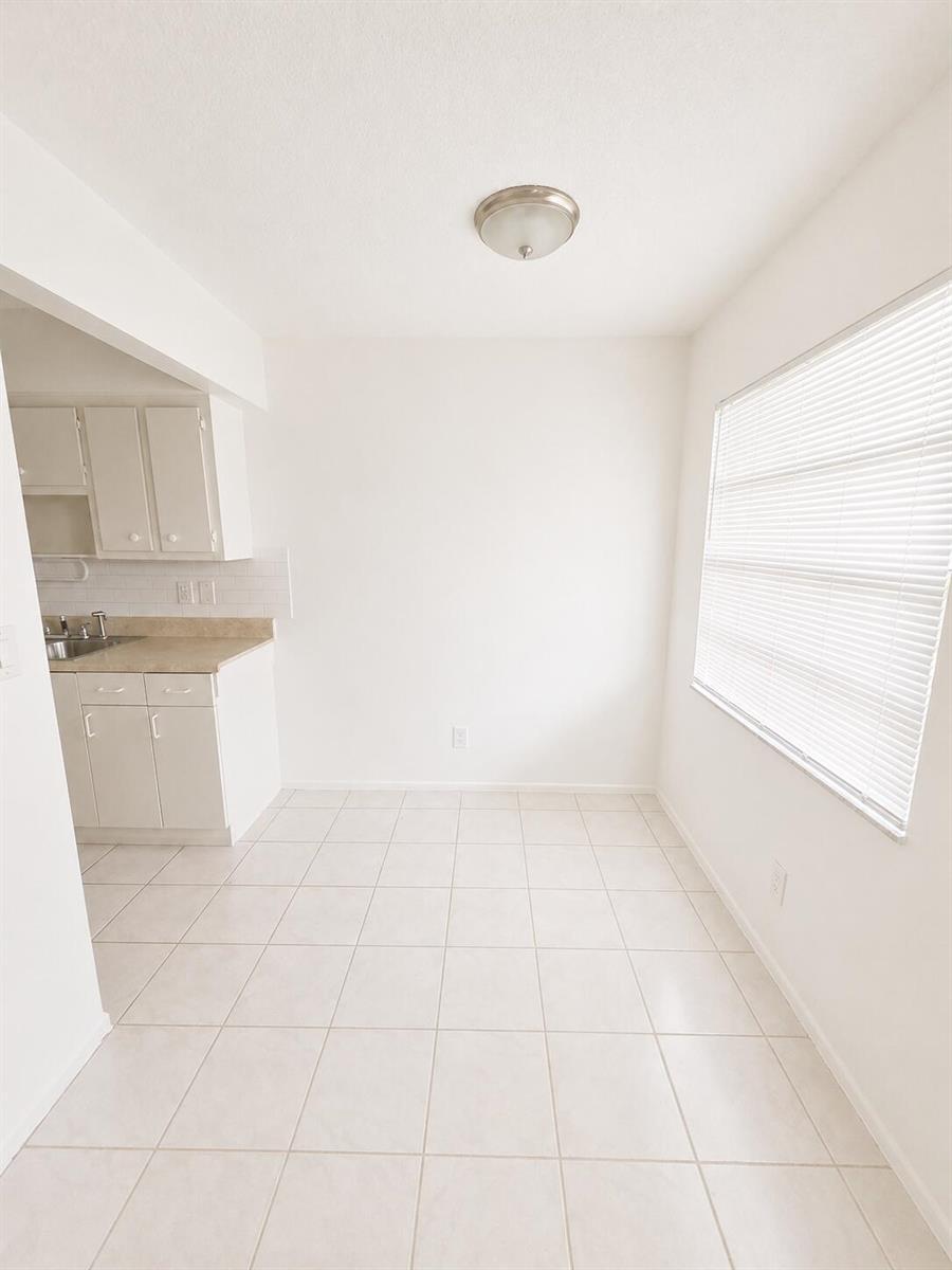 1401 NE 17th Court Apt 208, Fort Lauderdale FL 33305 photo 3
