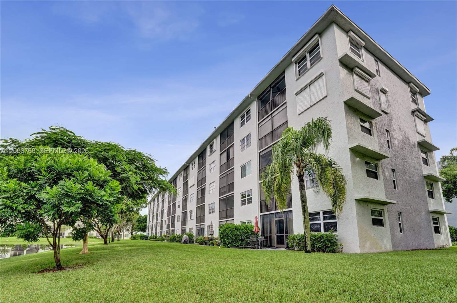 2226 N Cypress Bend Dr # 408, Pompano Beach FL 33069 photo 4