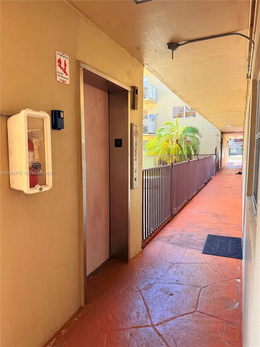7505 SW 82nd St # 305, Miami FL 33143 photo 4