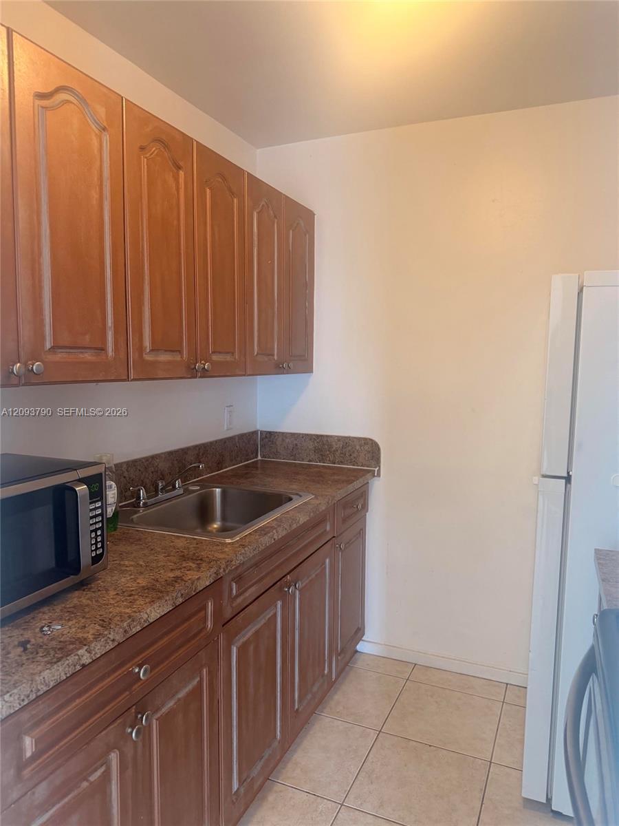 1935 SW 5th Pl # 5, Fort Lauderdale FL 33312 photo 3
