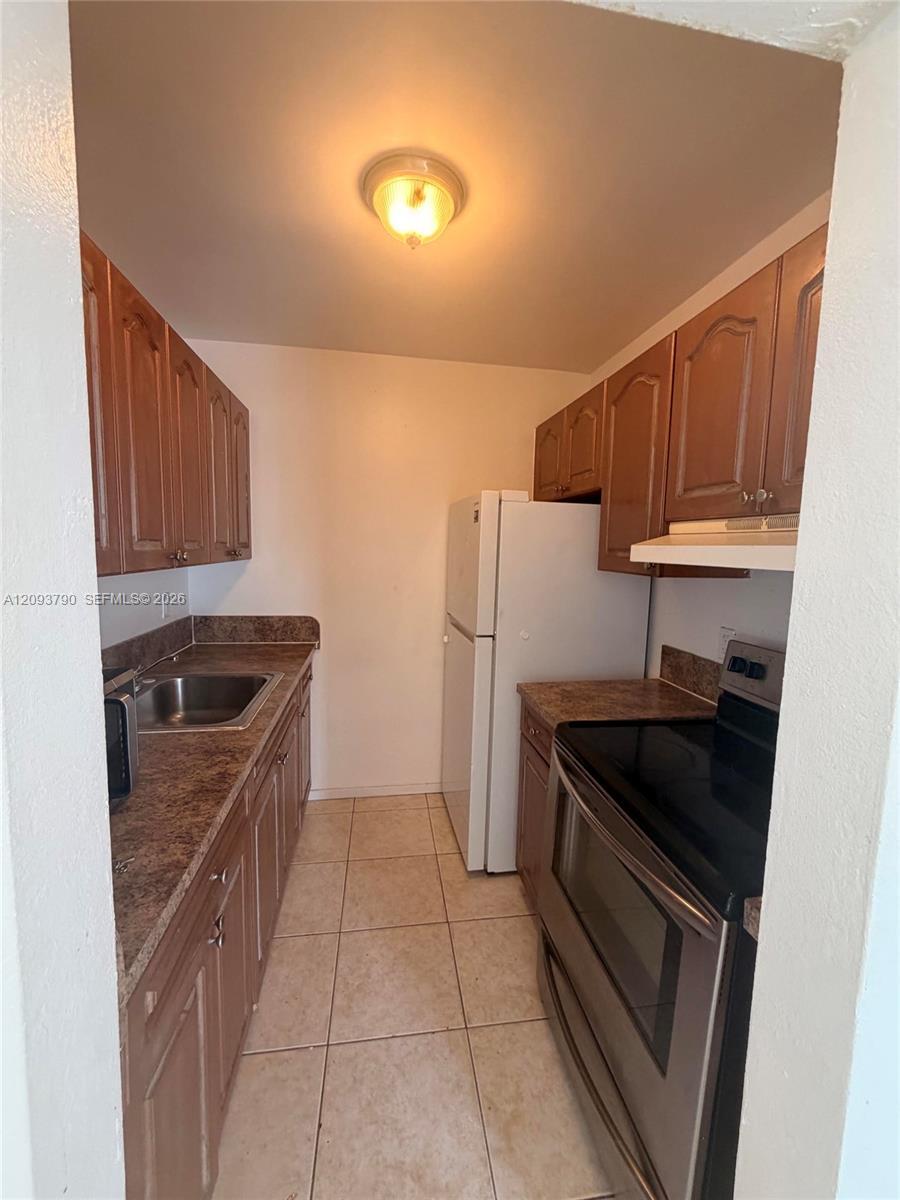 1935 SW 5th Pl # 5, Fort Lauderdale FL 33312 photo 4