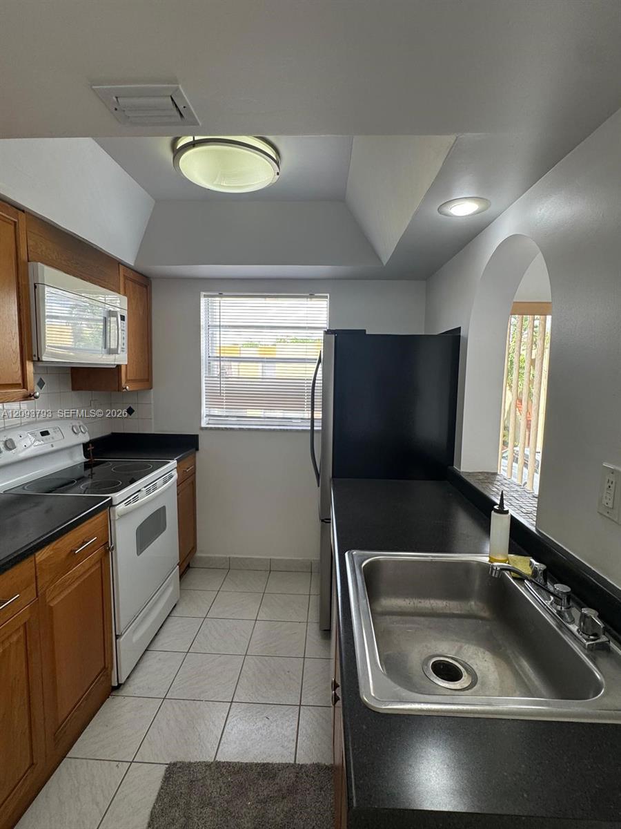 9321 SW 4th St # 215C, Miami FL 33174 photo 5