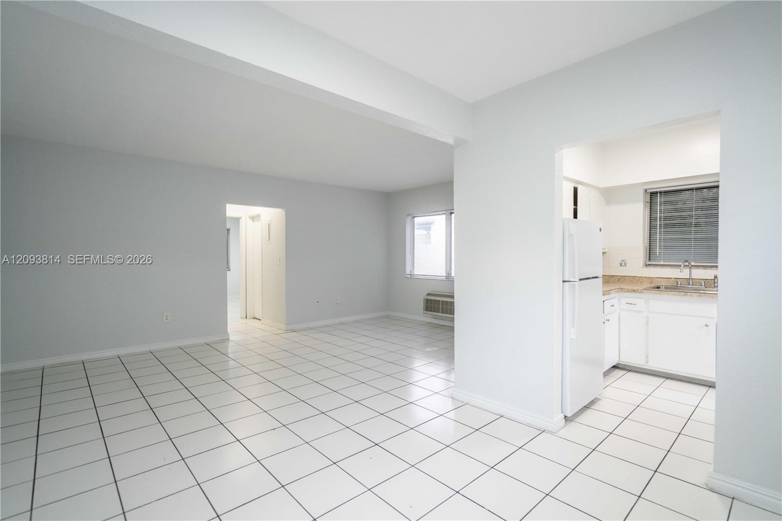 7640 Carlyle Ave # 10B, Miami Beach FL 33141 photo 2