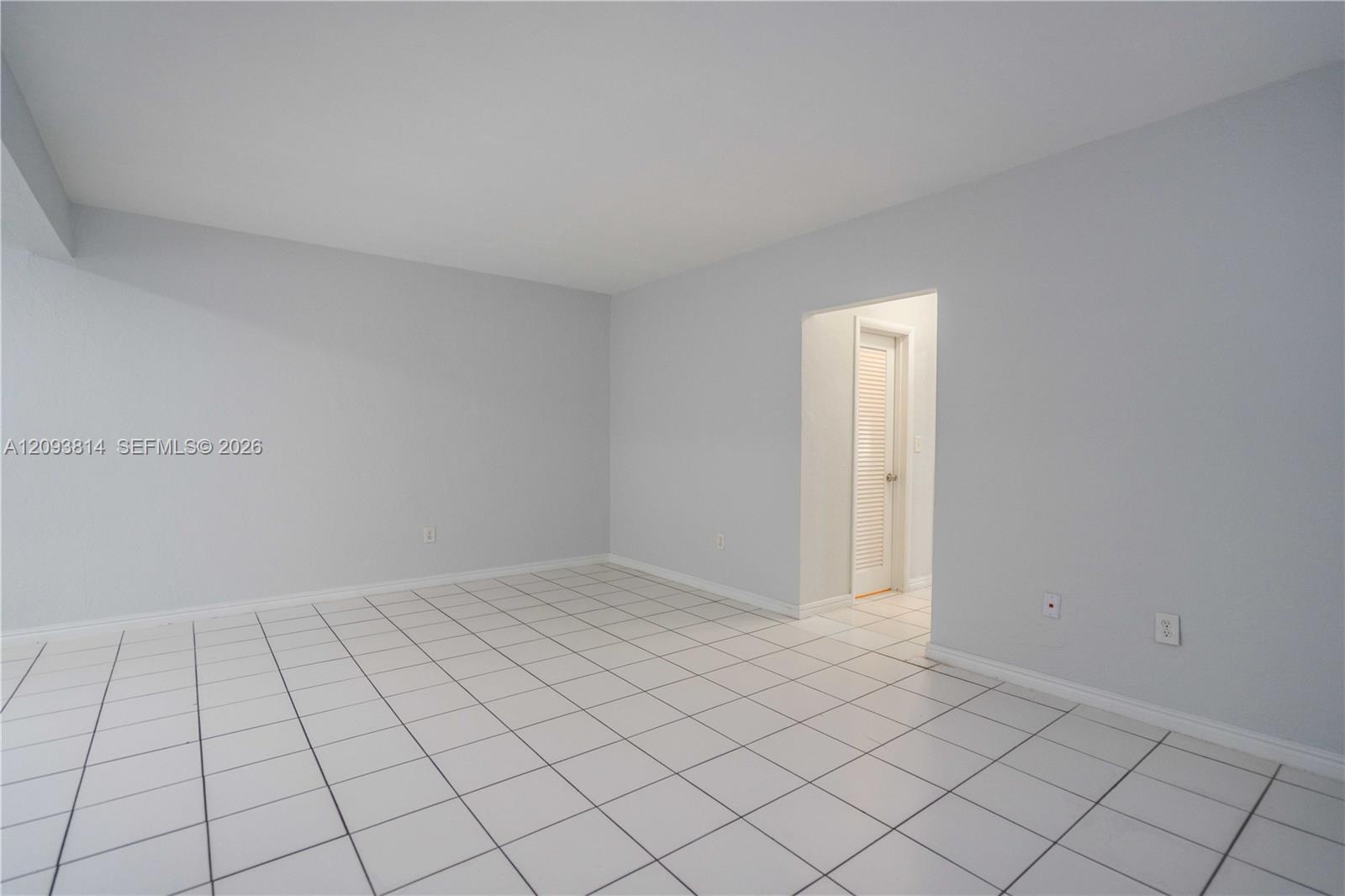 7640 Carlyle Ave # 10B, Miami Beach FL 33141 photo 5