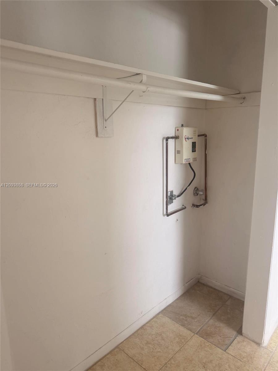 1945 SW 5th Pl # 5, Fort Lauderdale FL 33312 photo 3