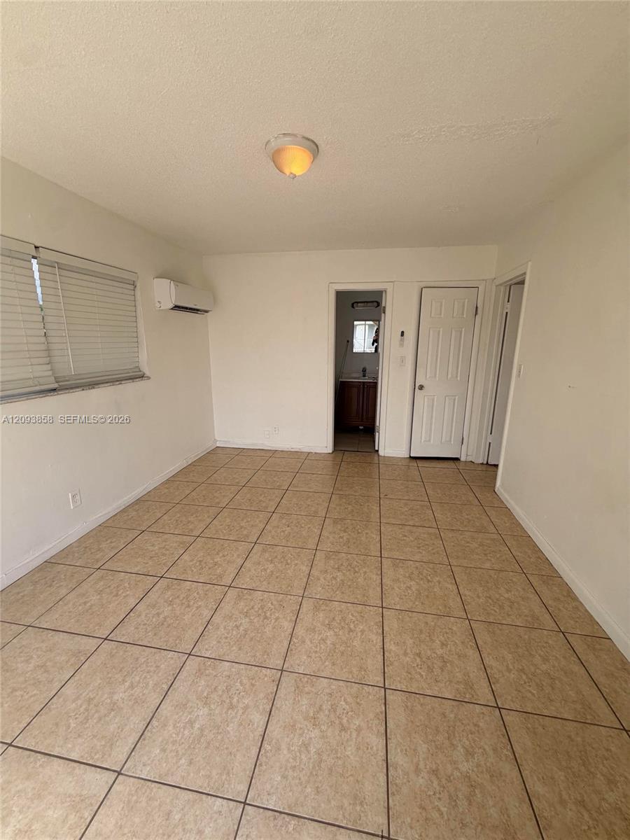 1945 SW 5th Pl # 5, Fort Lauderdale FL 33312 photo 4