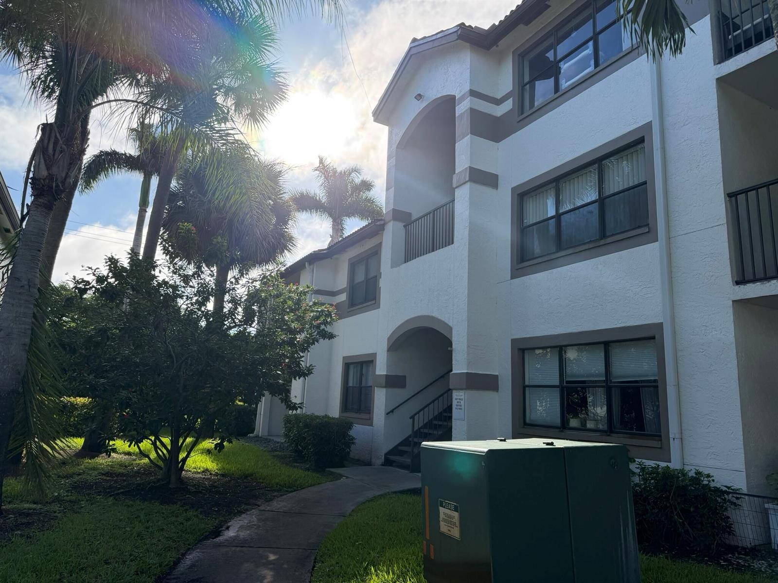 520 S Park Road # 12, Hollywood FL 33021 photo 2