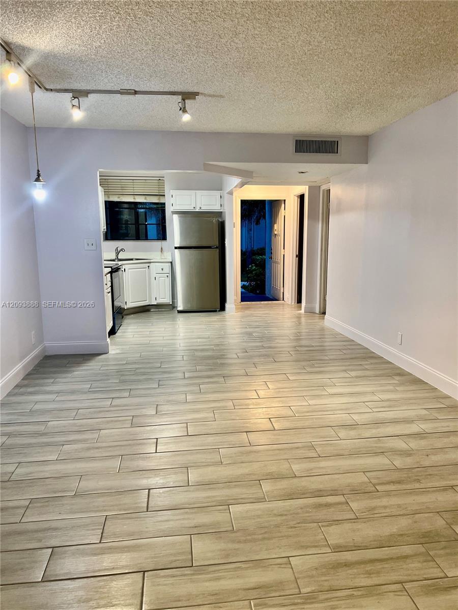 1258 S Military Trl # 813, Deerfield Beach FL 33442 photo 5