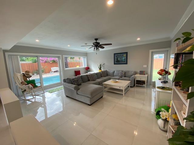 6601 LAKE CLARKE Drive, Lake Clarke Shores FL 33406 photo 4