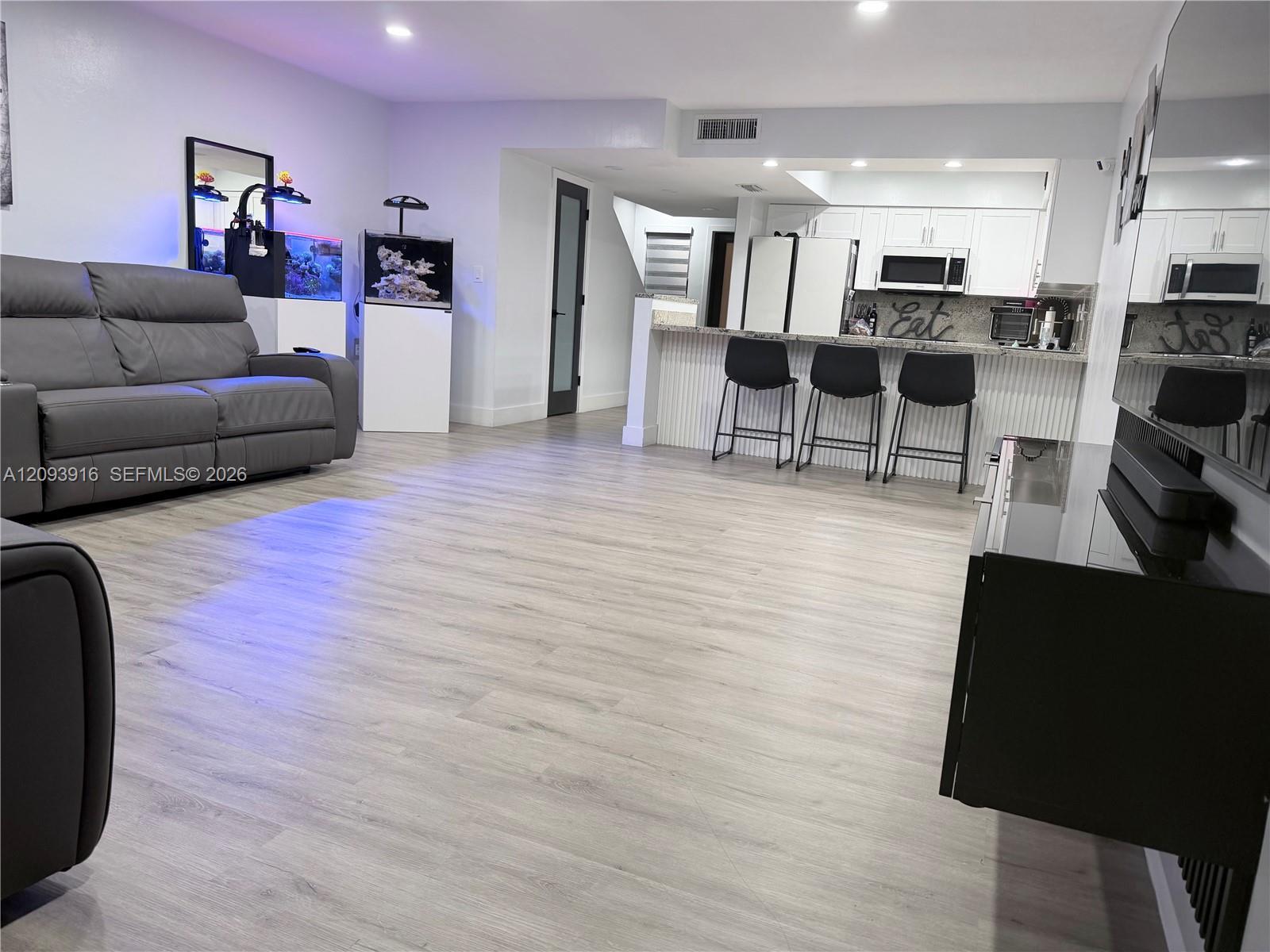 7486 W 18th Ave, Hialeah FL 33014 photo 5