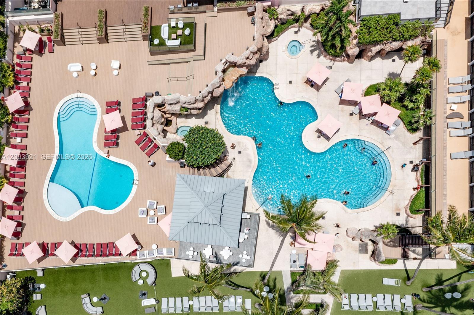 5225 Collins Ave # 1114, Miami Beach FL 33140 photo 2
