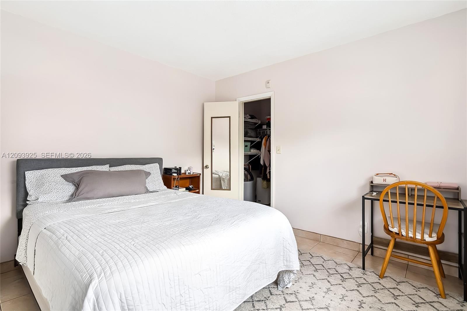 1824 Monroe St # 10, Hollywood FL 33020 photo 4