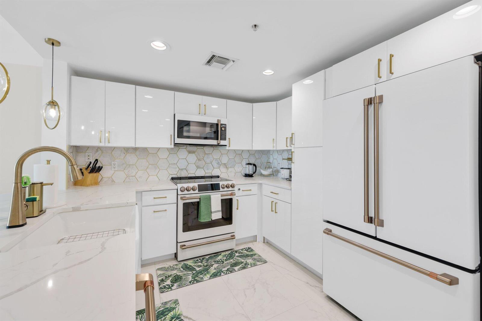 610 Clematis Street # 616, West Palm Beach FL 33401 photo 4