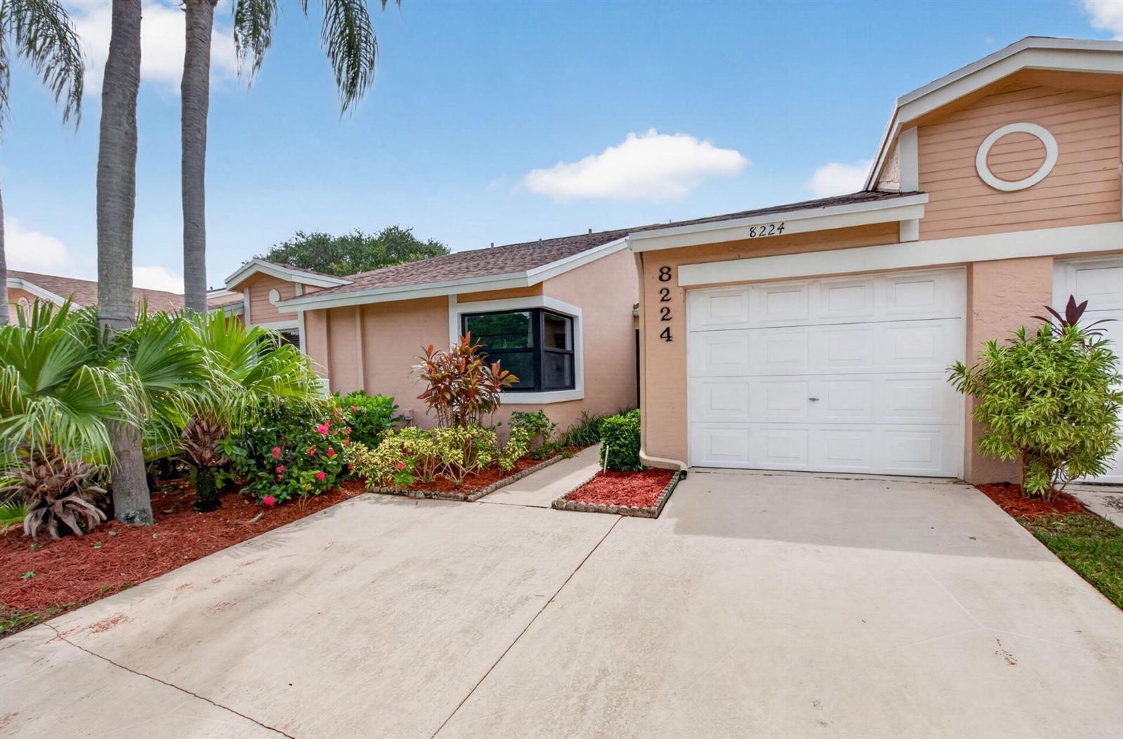 8224 SUMMERBREEZE Lane, Boca Raton FL 33496 photo 2