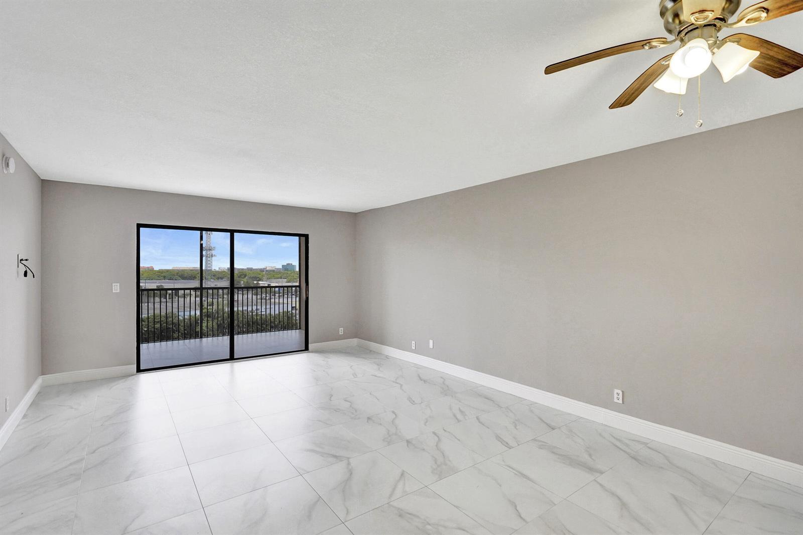 2200 S CYPRESS BEND Drive # 707, Pompano Beach FL 33069 photo 5