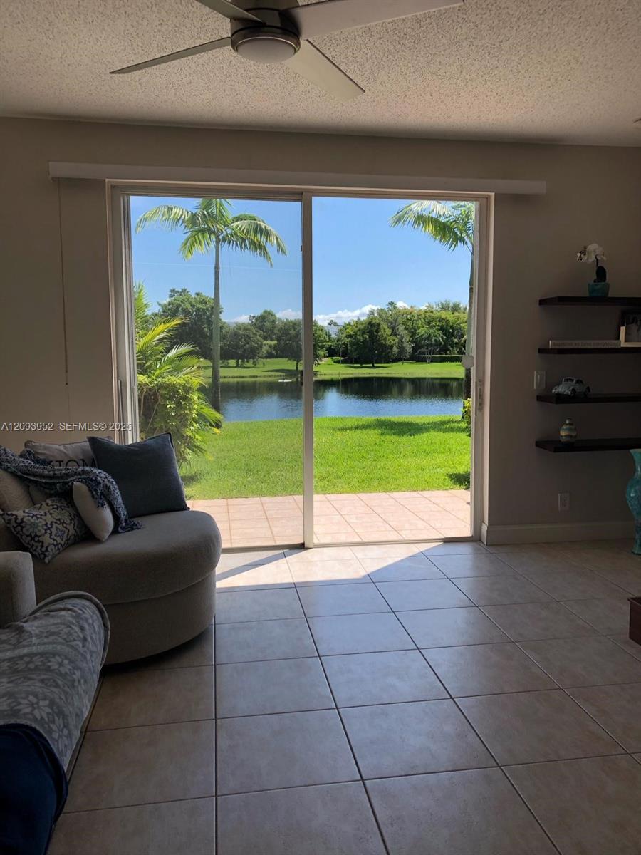 3684 San Simeon Cir, Weston FL 33331 photo 2