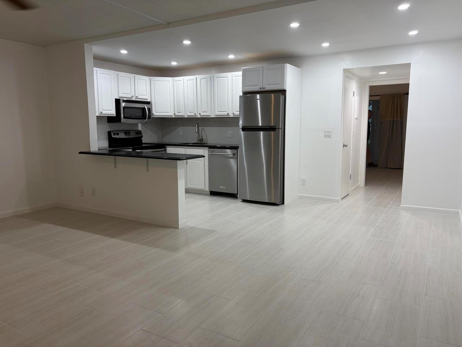 253 NEWPORT P # 253, Deerfield Beach FL 33442