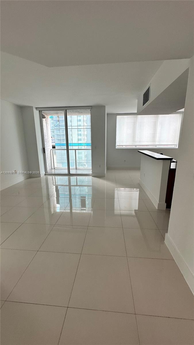 244 Biscayne Blvd # 1608, Miami FL 33132