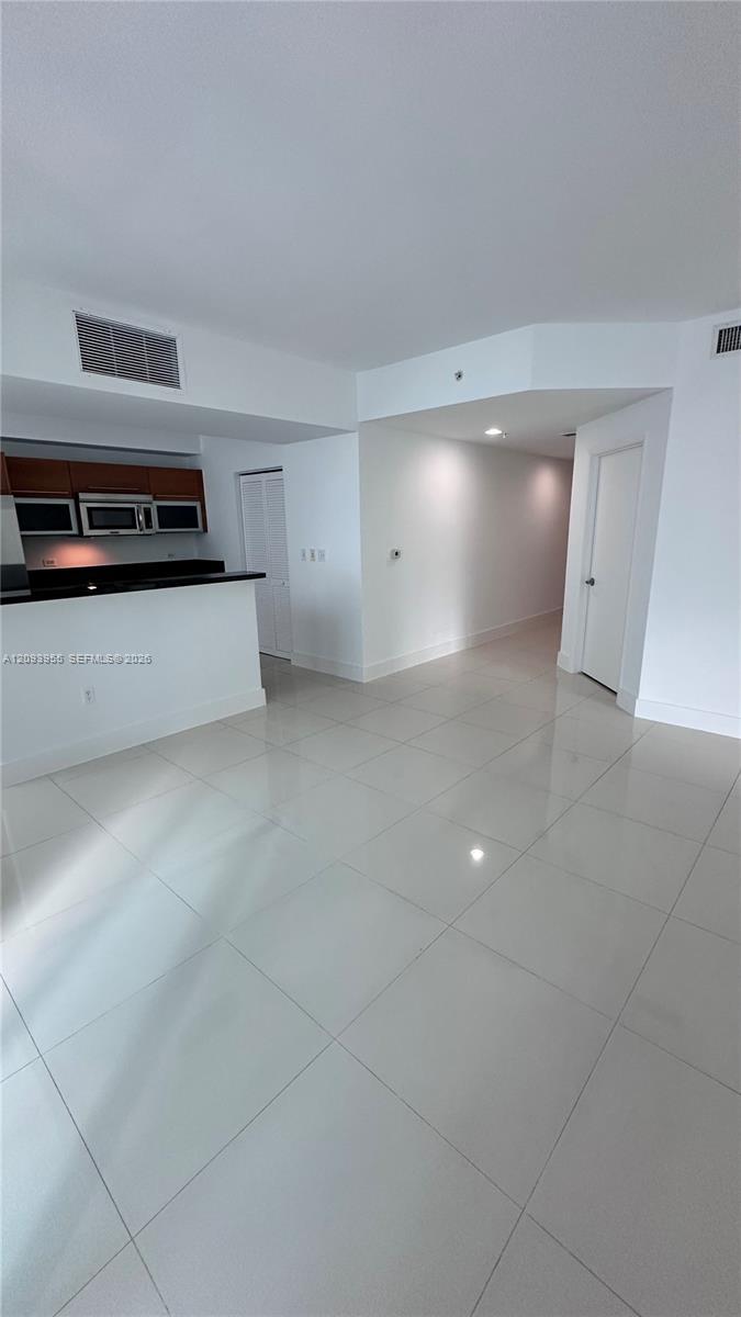 244 Biscayne Blvd # 1608, Miami FL 33132 photo 4