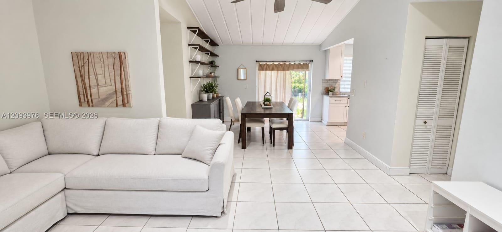 9760 SW 211th St, Cutler Bay FL 33189 photo 5