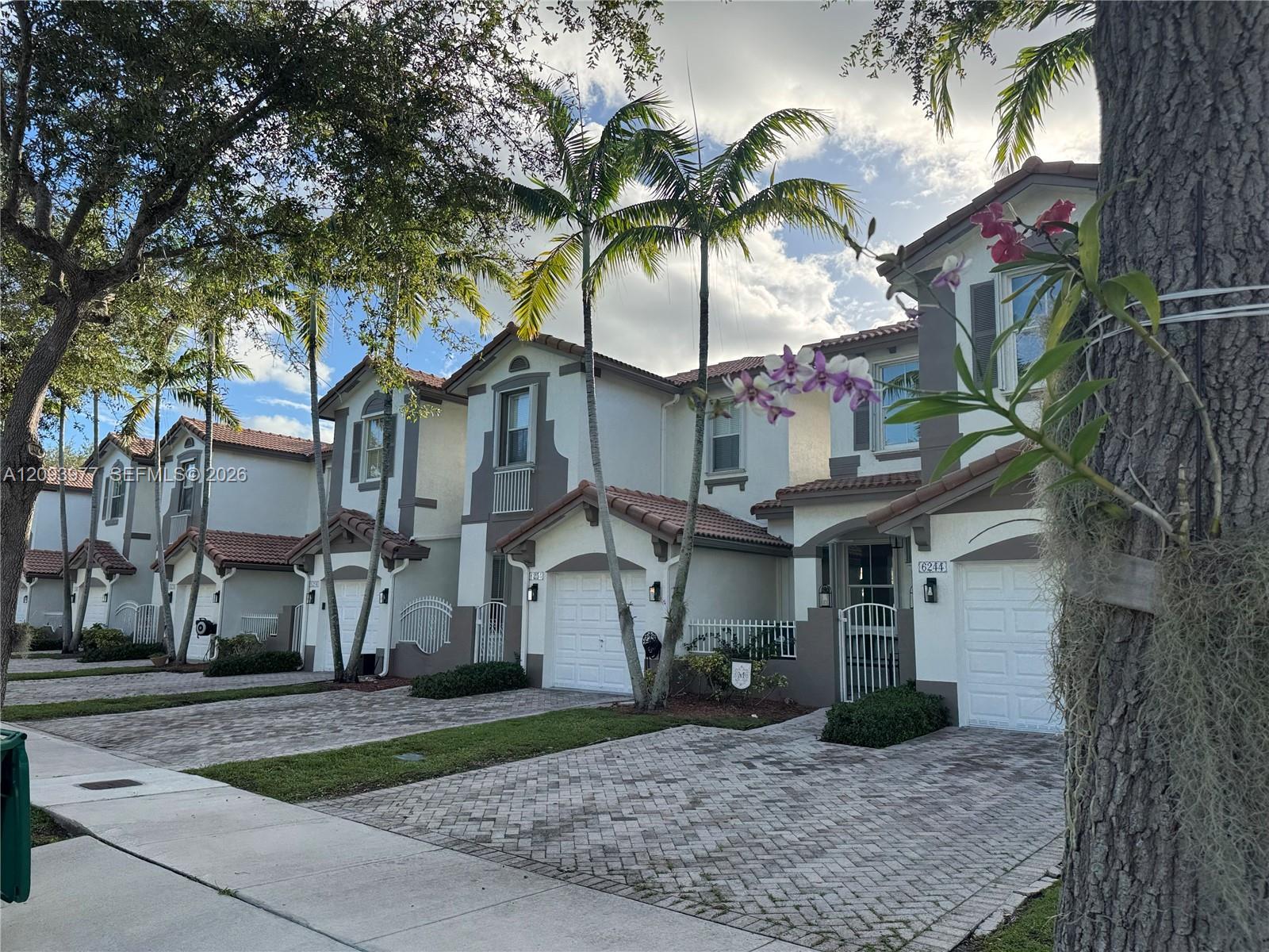 6243 SW 165th Ave, Miami FL 33193