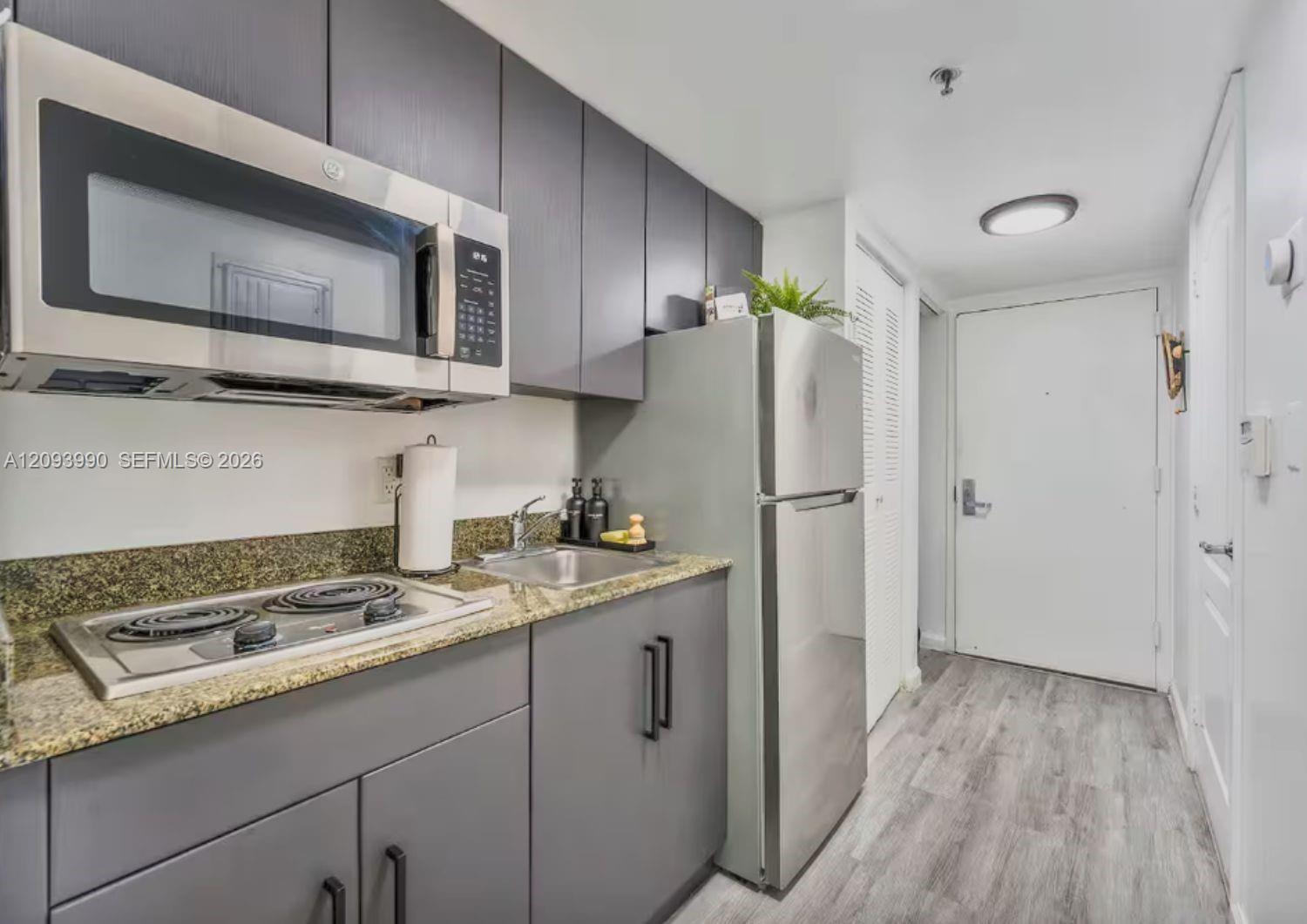 1200 Brickell Bay Dr # 2610, Miami FL 33131 photo 3