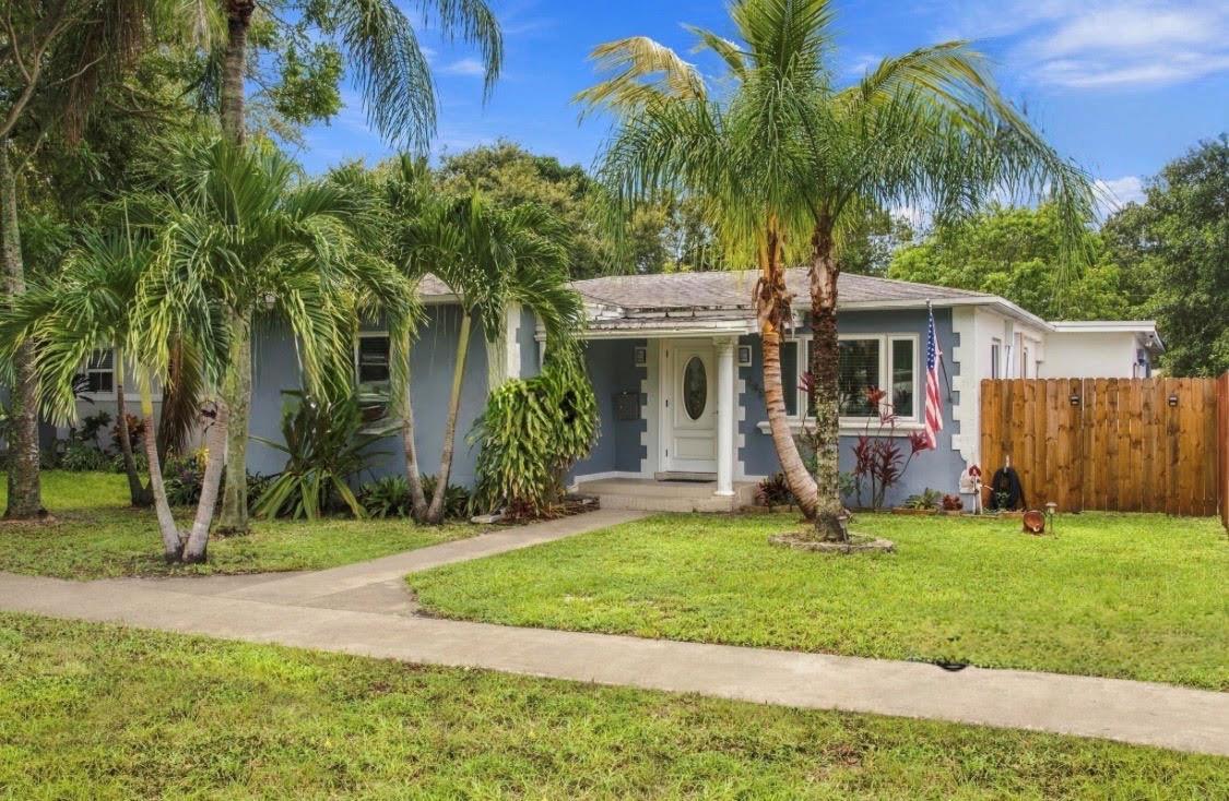 245 SW 5TH Street, Dania Beach FL 33004 photo 2