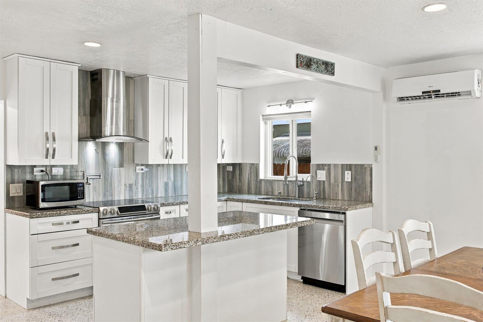 245 SW 5TH Street, Dania Beach FL 33004 photo 5