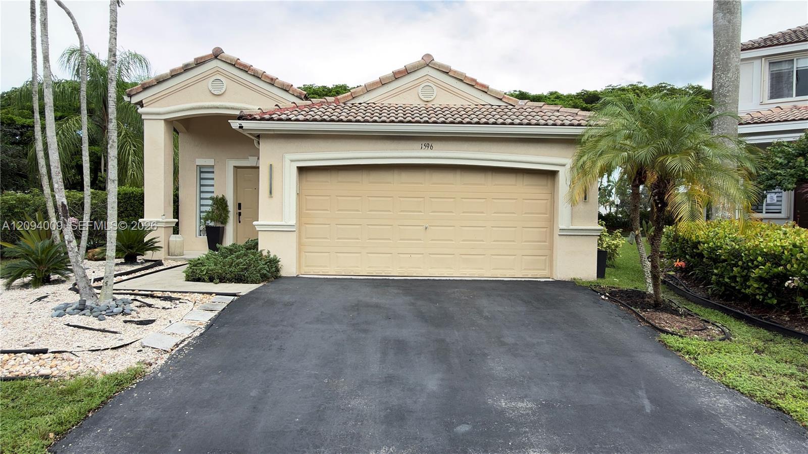 1596 Canary Island Dr, Weston FL 33327 photo 2