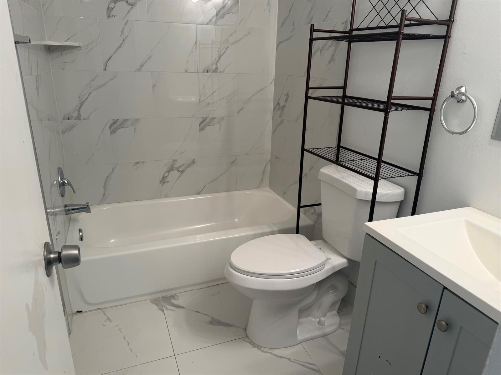 1471 NW 20TH # 3, Fort Lauderdale FL 33311 photo 2