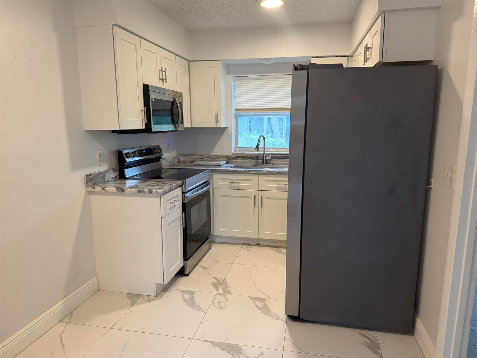 1471 NW 20TH # 3, Fort Lauderdale FL 33311 photo 5