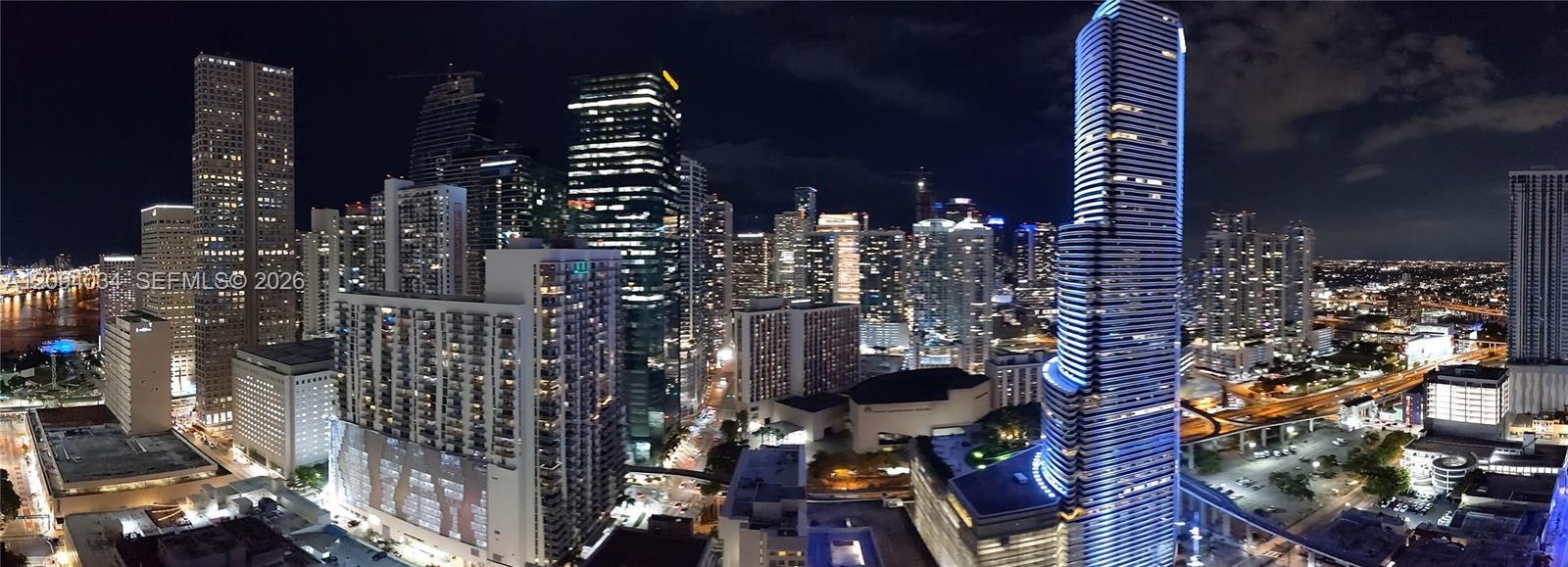 Miami, FL 33131 photo 2