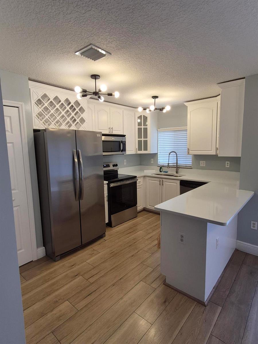 5837 TYLER Street, Hollywood FL 33021 photo 2
