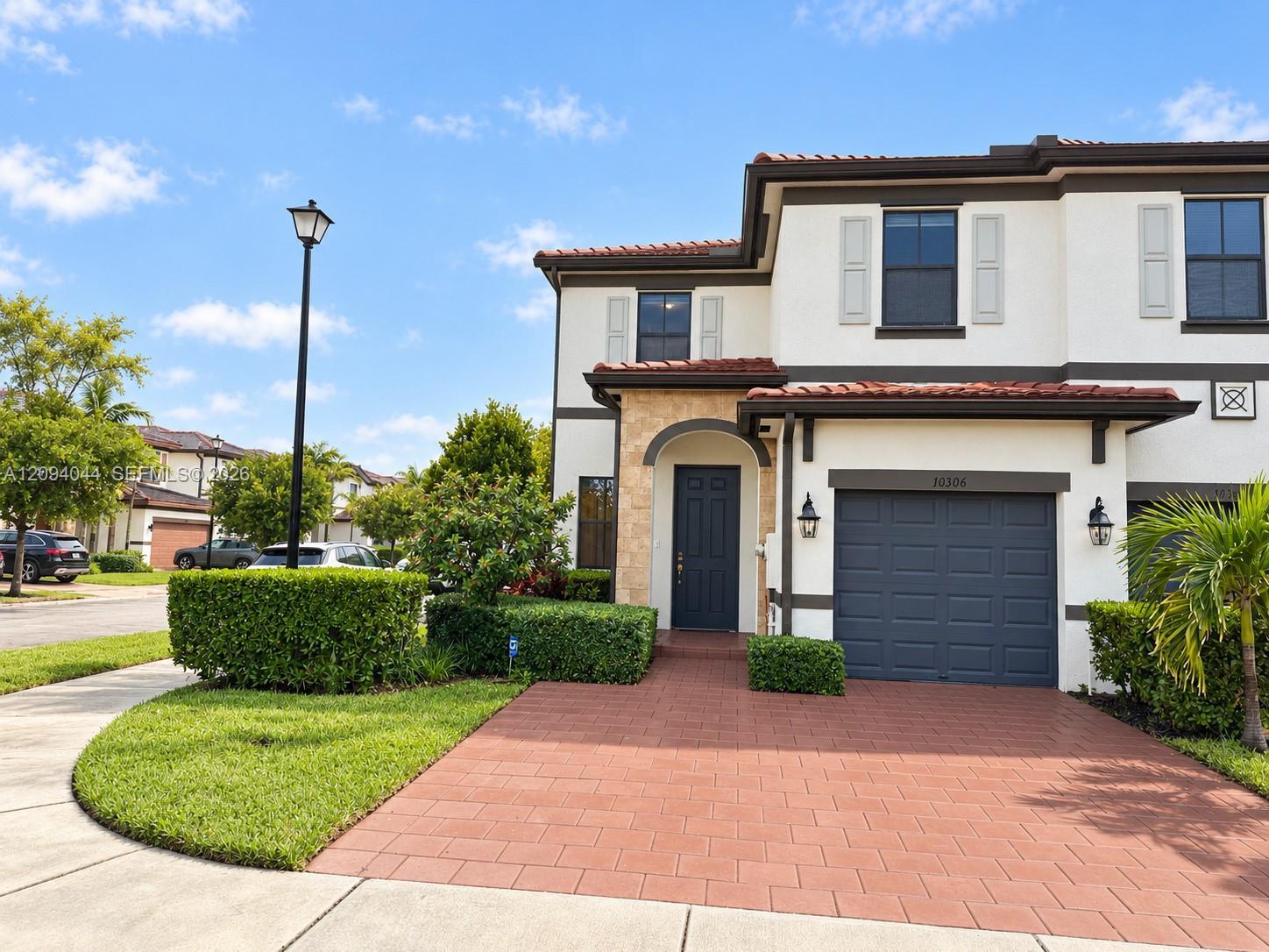 10306 W 33rd Ln, Hialeah FL 33018 photo 3